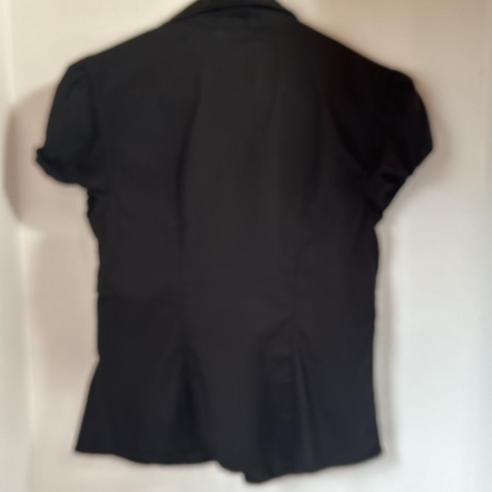 No boundaries black structured short sleeve top size small 3/5 - Picture 4 of 5